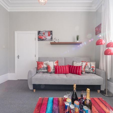 3 Bedroom Saks - 2 Living Area House In Newland Ave Hull Kingston upon Hull Exterior photo